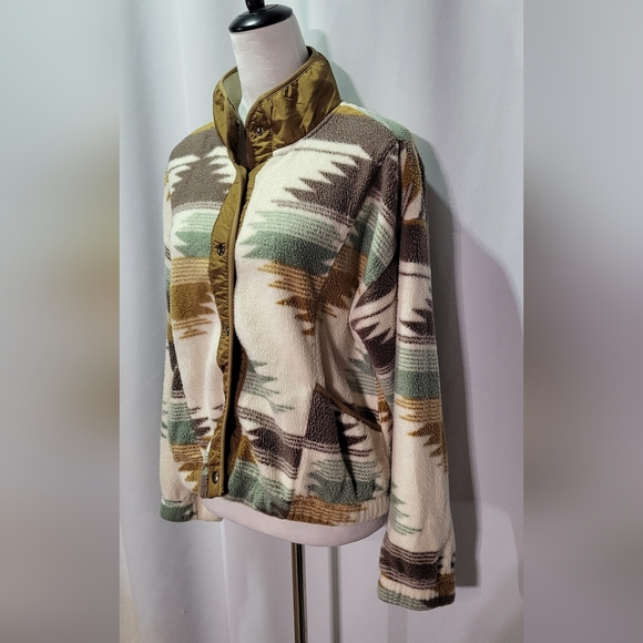 Weekends Everyday Women's Sage Brown Aztec Pattern Button Down Shacket Size Med - Picture 6 of 10